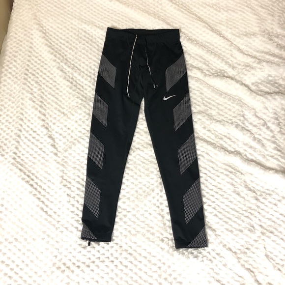 Nike Pants - Nike Dri Fit Legging